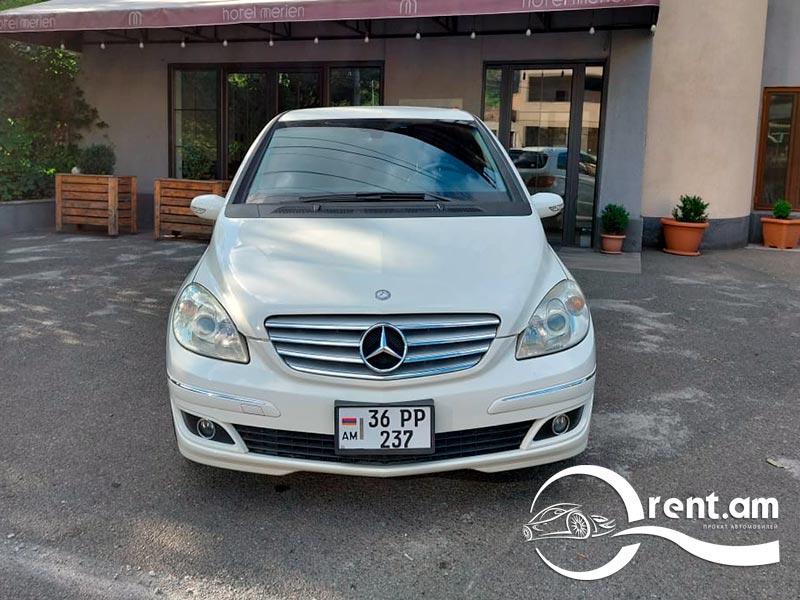 Прокат автомобиля Mercedes-Benz B-class в Армении