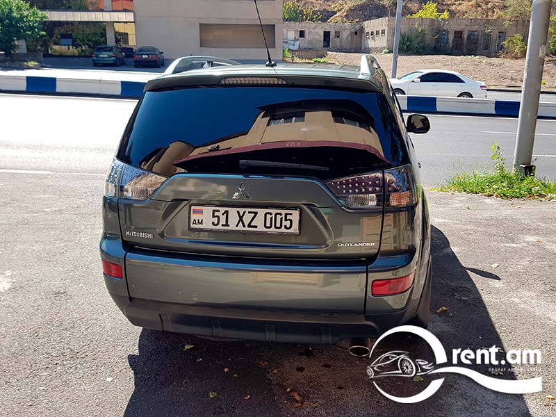Прокат автомобиля Mitsubishi Outlander в Ереване