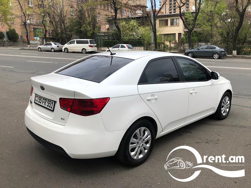 Прокат автомобиля Kia Forte в Армении