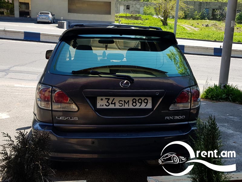 Прокат автомобиля Lexus RX в Армении