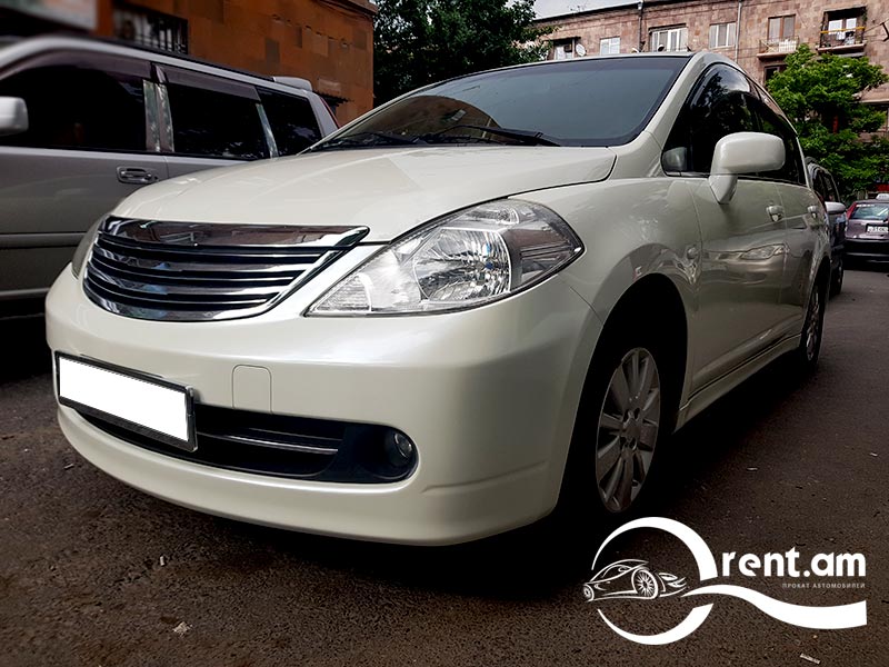Прокат автомобиля Nissan Tiida в Армении