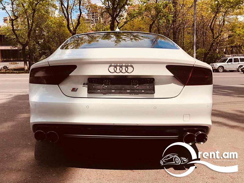 Прокат автомобиля Audi S7 в Армении