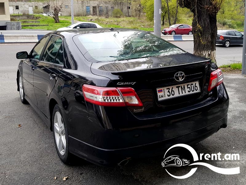 Прокат автомобиля Toyota Camry в Армении